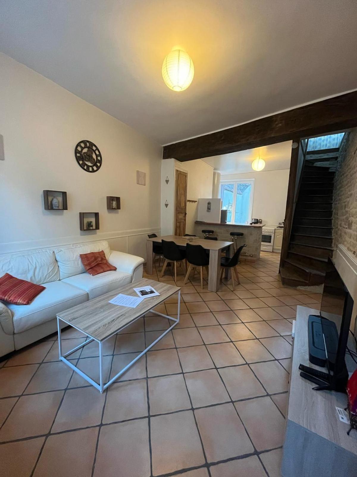 Le Gite Nivernais Varzy Exterior photo